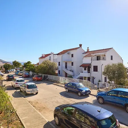 Apartament Sunny Charming *